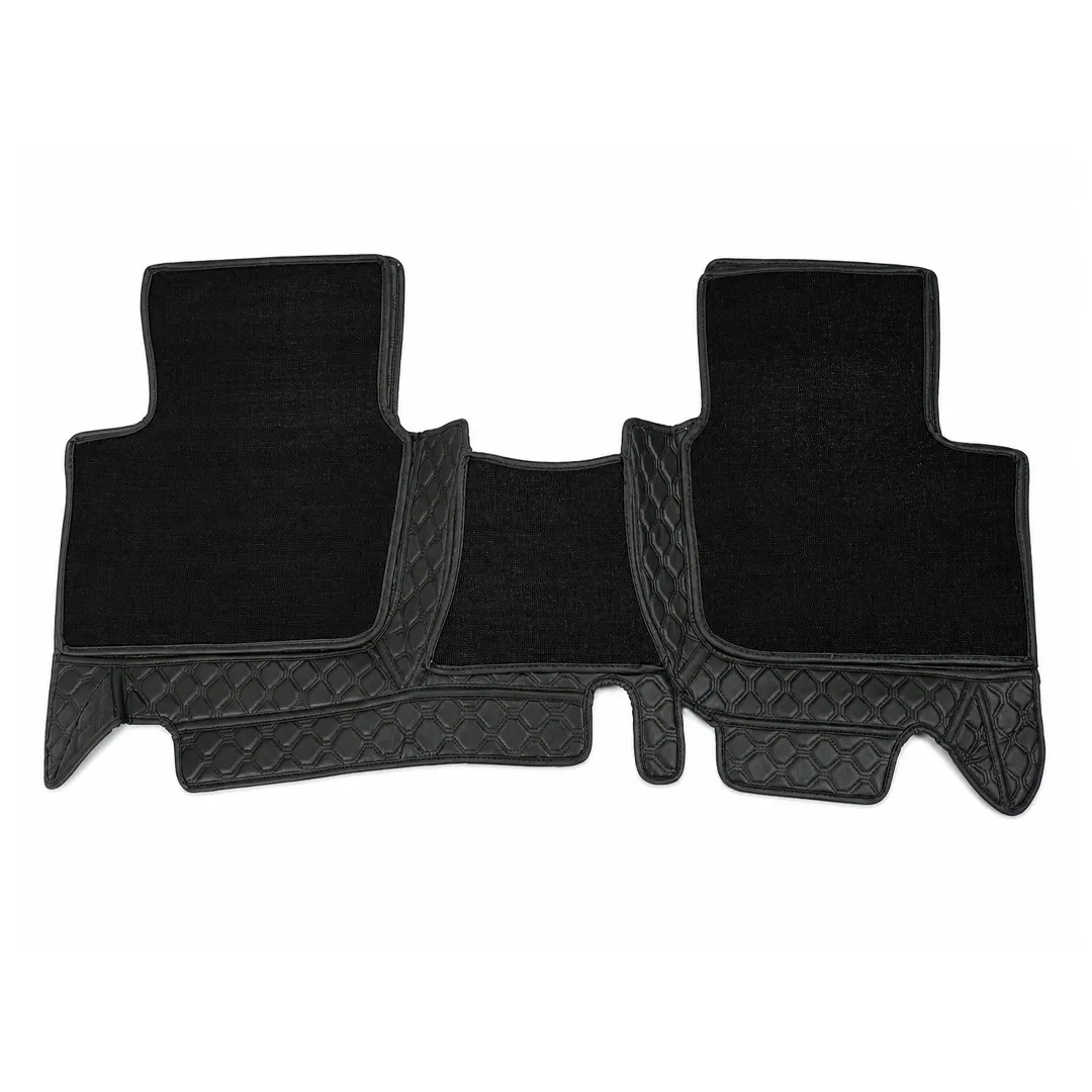 7D 7 Seater – photo 1